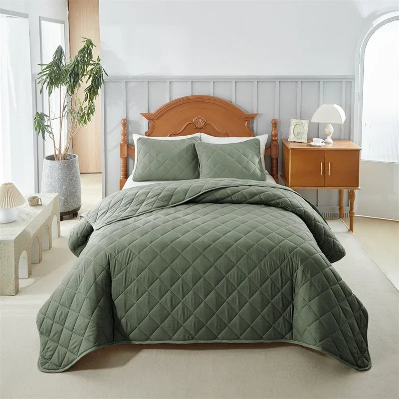 Elegant Quilted Bedspread Set