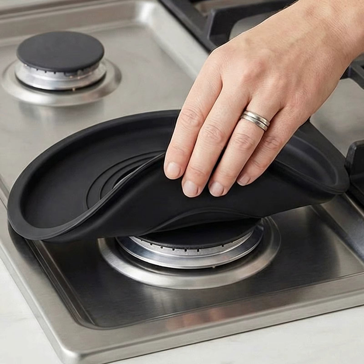 4-Pack Premium Silicone Gas Hob Protectors - Heat Resistant, Reusable & Oilproof Burner Covers