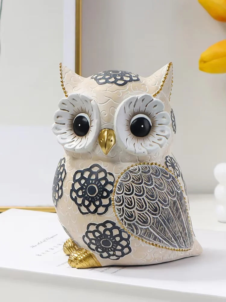 Charming Owl Sculpture Decor