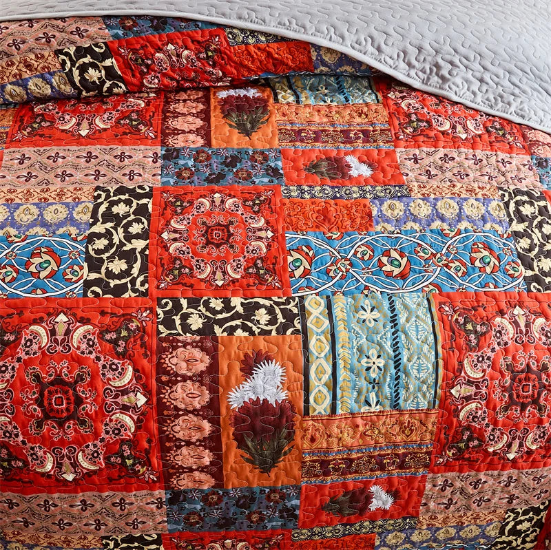 Floral Patchwork Quilt Set