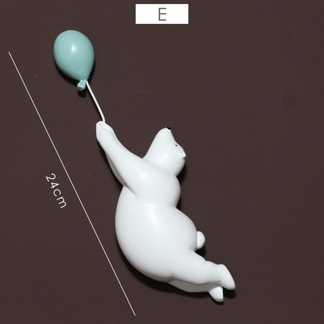 Nanu Polar Bear Balloon Sculpture