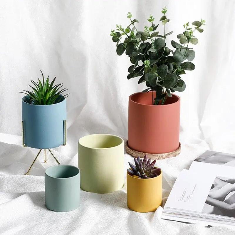 Nordic Minimalistic Pot