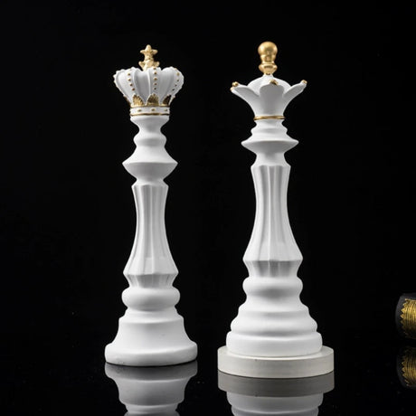 Northeuins resina retro internacional xadrez estatueta para interior rei cavaleiro escultura casa decoração de mesa sala estar