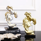 Mini Resin Lovers Statue Figurine Kissing Posture Model Craft Sculpture Ornament Home Decor Desktop Wine Cabinet Decoration