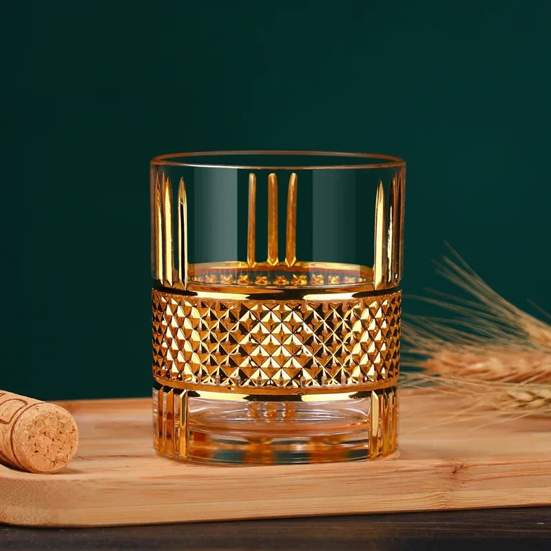 Copo de uísque de estilo europeu com alto senso de mestre doméstico, vidro dourado pintado à mão, vidro Xo forte, luxo Phnom Penh